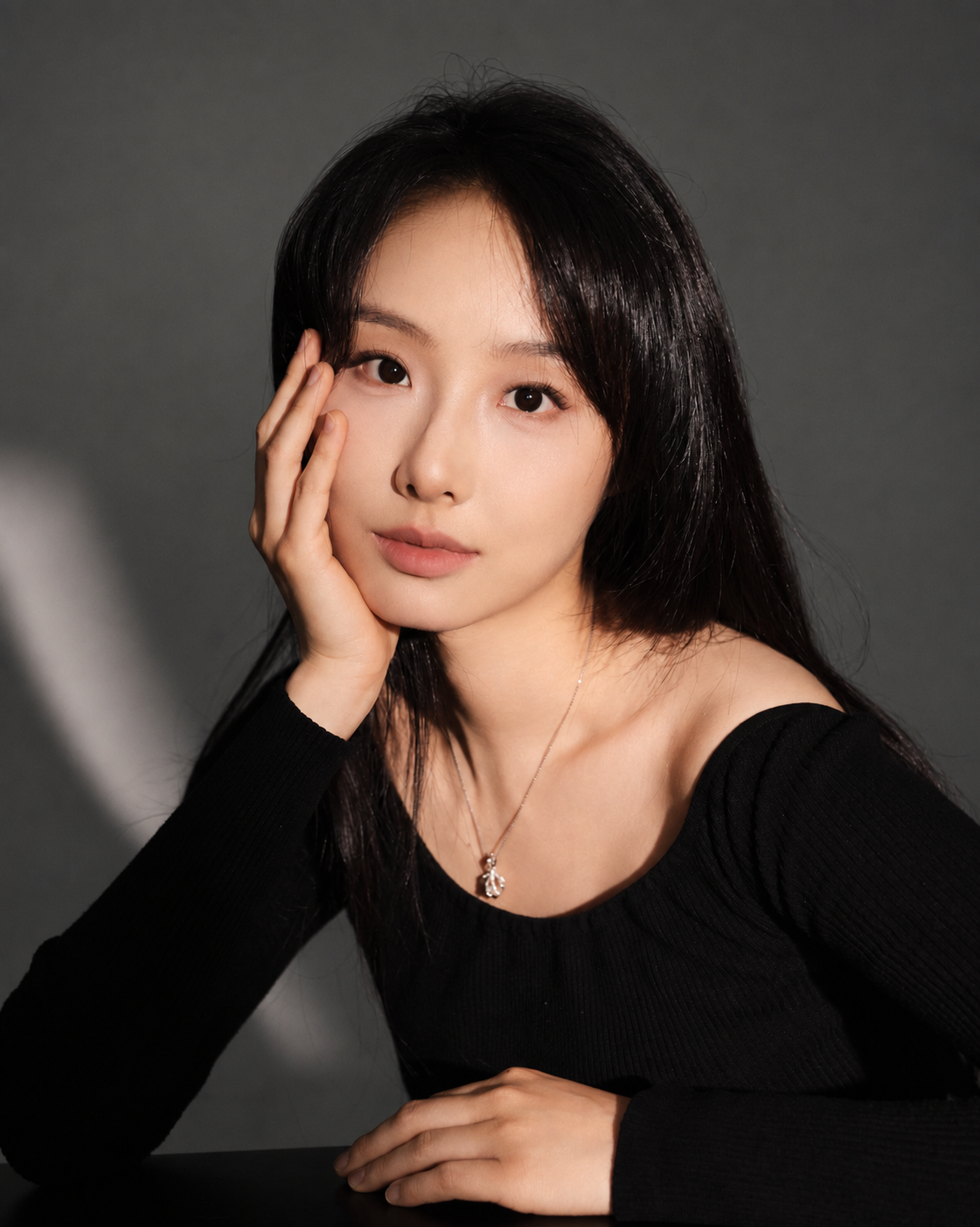 Portrait of pianist Shihua Liu